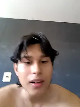 Luna520 – webcam model profile photo Image 5