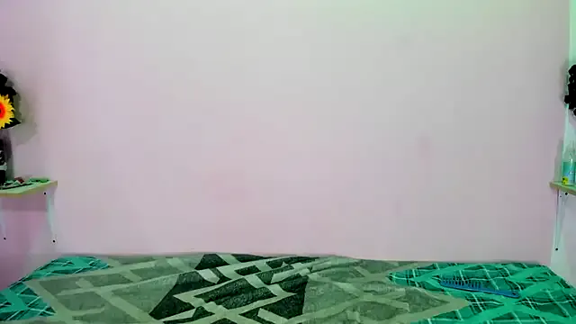 TastyTiffy – webcam model profile photo Image 14