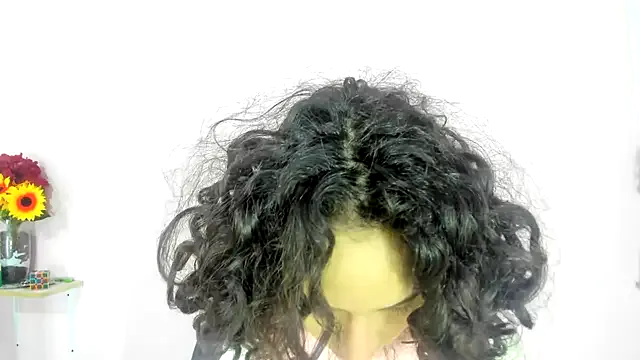 TastyTiffy – webcam model profile photo Image 15