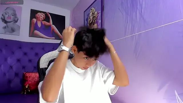 DoriDeluxe66 – webcam model profile photo Image 5