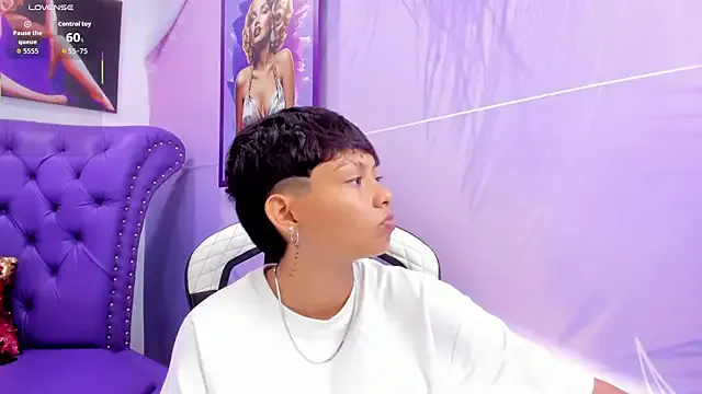 DoriDeluxe66 – webcam model profile photo Image 7