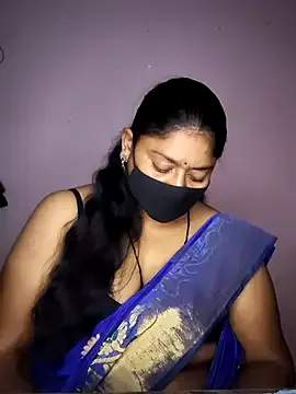  – webcam model profile photo Image 11