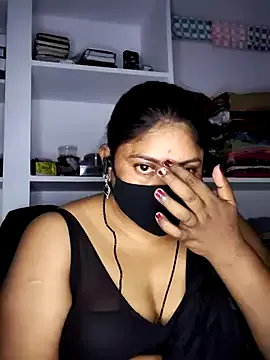 Queen_Daisy – webcam model profile photo Image 18
