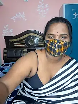  – webcam model profile photo Image 8