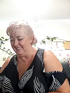  – webcam model profile photo Image 7