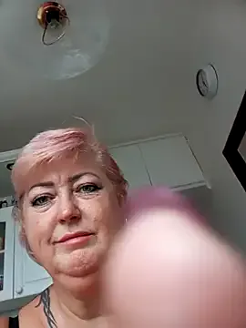  – webcam model profile photo Image 8