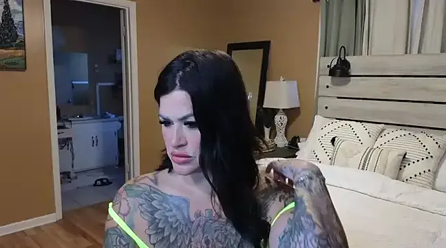 TexasTattooedHouseWife Image 4