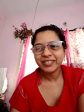 Aryrosee – webcam model profile photo Image 4