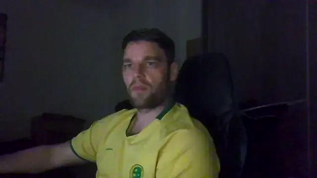 roouse – webcam model profile photo Image 16