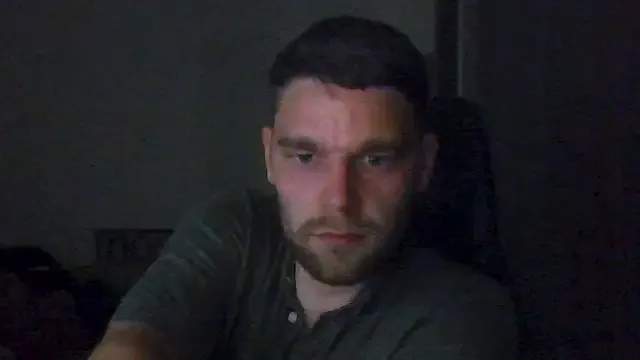 roouse – webcam model profile photo Image 8