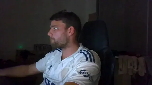 roouse – webcam model profile photo Image 9