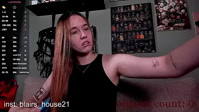  – webcam model profile photo Image 4
