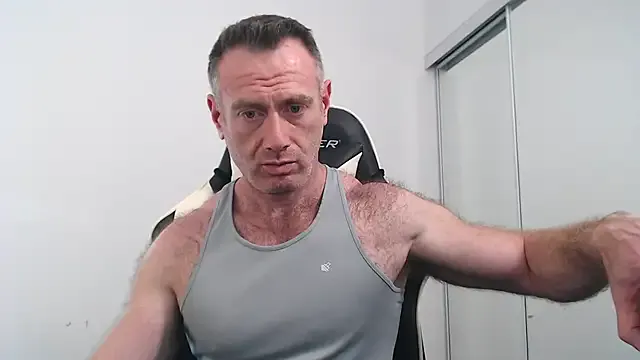  – webcam model profile photo Image 14