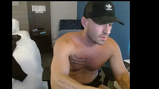 Awesomelusty – webcam model profile photo Image 9