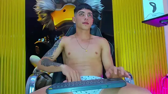 Theo_Levis – webcam model profile photo