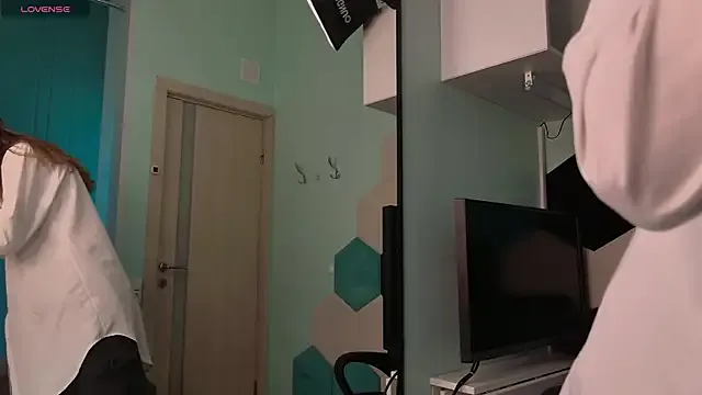 Pink-Pussy-Russian-Girl – webcam model profile photo Image 7