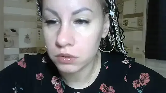 Nonchan_ – webcam model profile photo Image 10