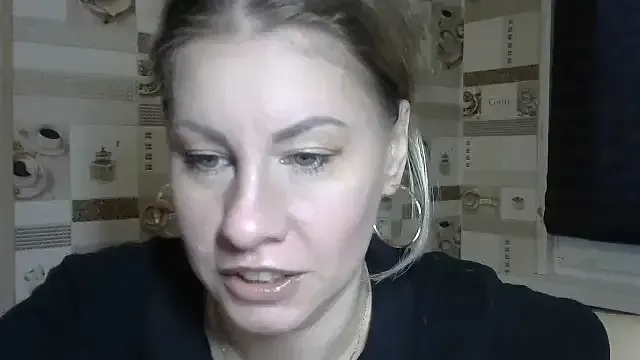 Nonchan_ – webcam model profile photo Image 12