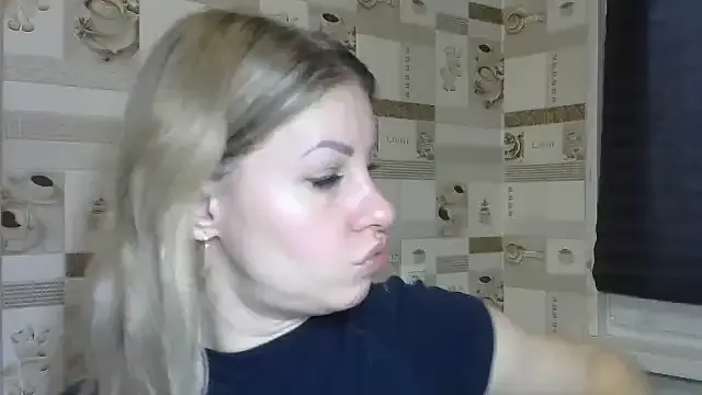 Nonchan_ – webcam model profile photo Image 14