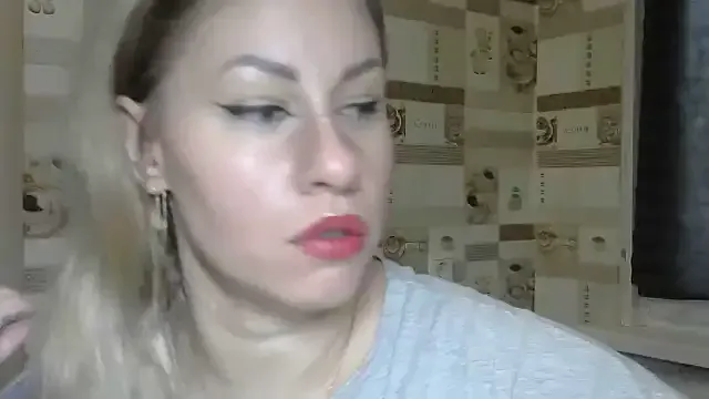 Nonchan_ – webcam model profile photo Image 8