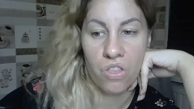 Nonchan_ – webcam model profile photo Image 9