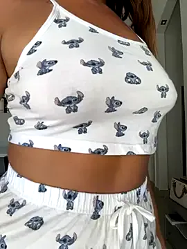 Mia--meow – webcam model profile photo Image 14
