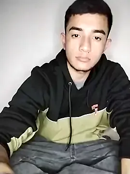 Megu_Melon – webcam model profile photo Image 10