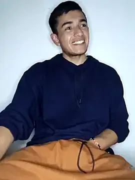 Megu_Melon – webcam model profile photo Image 12