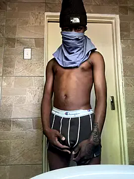  – webcam model profile photo Image 6