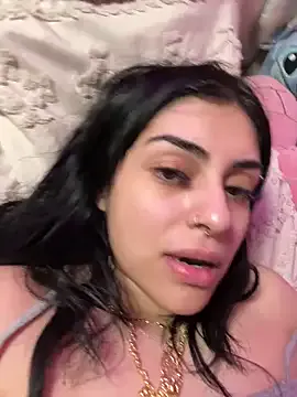  – webcam model profile photo Image 5