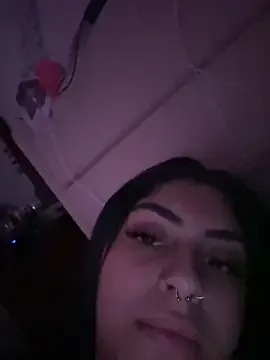  – webcam model profile photo Image 9