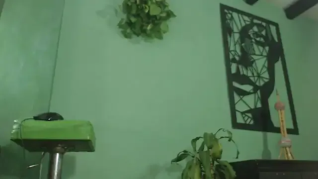 nam_tootsis – webcam model profile photo Image 10