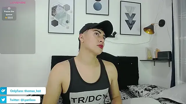 Amani_thewolf – webcam model profile photo Image 2