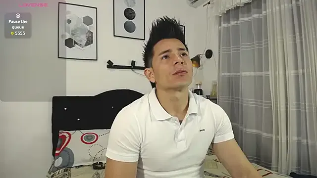 Amani_thewolf – webcam model profile photo Image 9