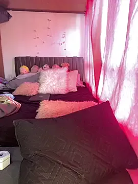 hina_porn – webcam model profile photo Image 3