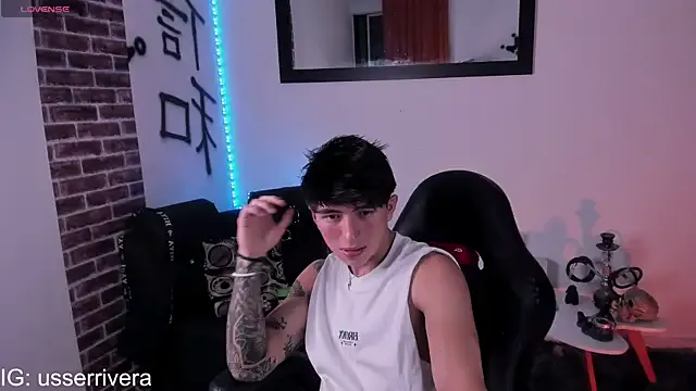  – webcam model profile photo Image 2