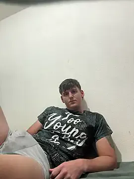 senachinnn – webcam model profile photo Image 3