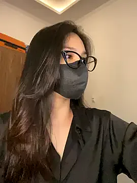 GouGou-111 – webcam model profile photo Image 16