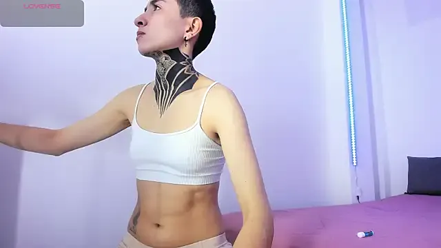 Queen_Doll – webcam model profile photo Image 4