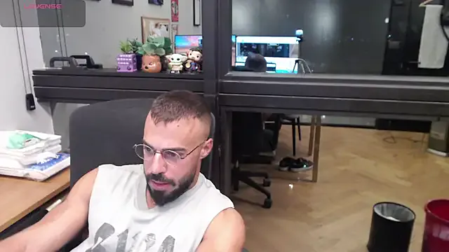 dirtypub – webcam model profile photo Image 11