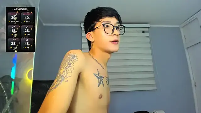 roouse – webcam model profile photo Image 19