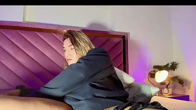 Franshesca_HotxxX – webcam model profile photo Image 8