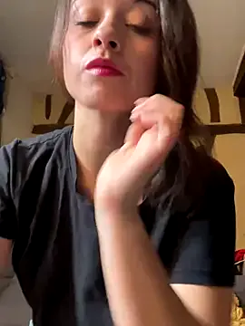  – webcam model profile photo Image 6