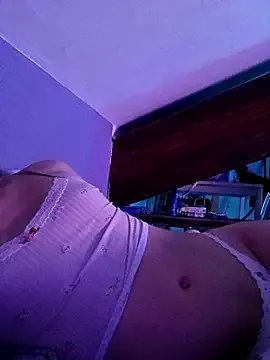 mc-Olivia – webcam model profile photo Image 11