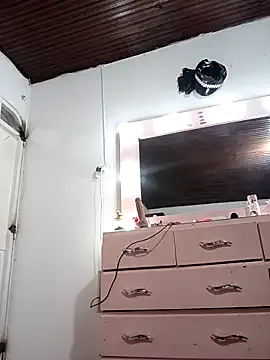 nam_tootsis – webcam model profile photo Image 10