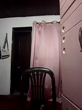 Kittenetez on FreeCamNet Image 2