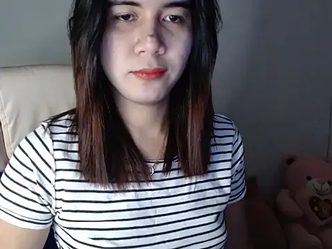 Yui-Ch – webcam model profile photo Image 3