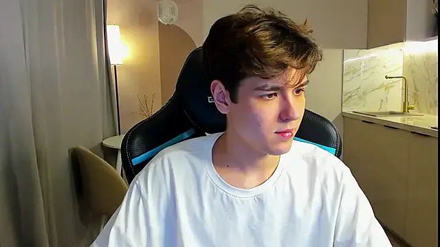 roouse – webcam model profile photo Image 19