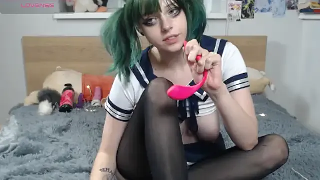 roouse – webcam model profile photo Image 17