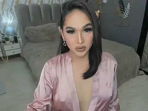 PumaShyXD – webcam model profile photo Image 3